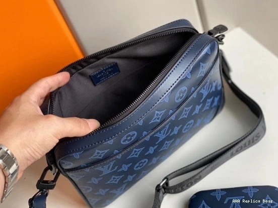 Aaa replica bags MESSENGER LOUIS DUO VUITTON 0805